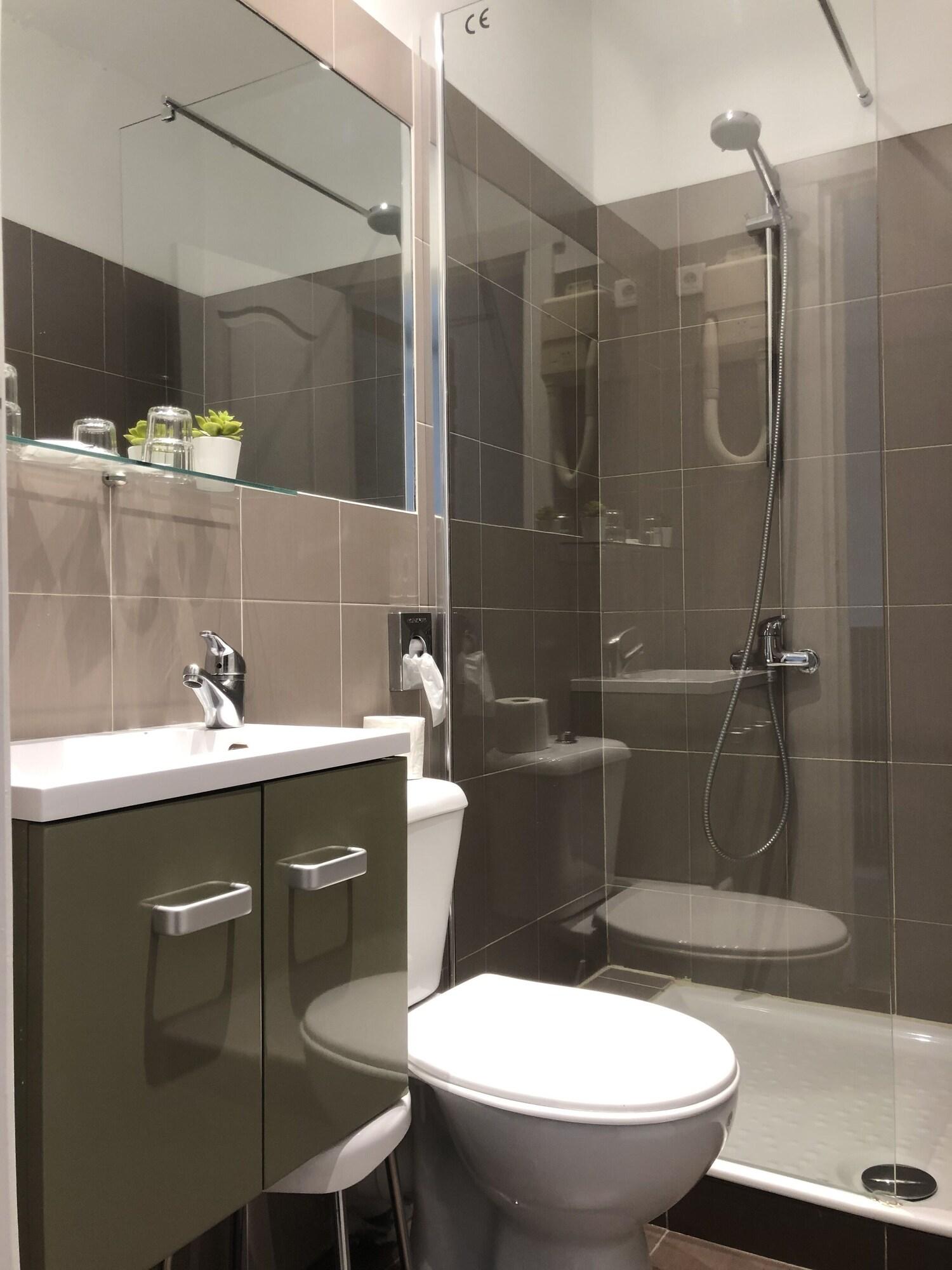 Hotel Le Etoile 2*