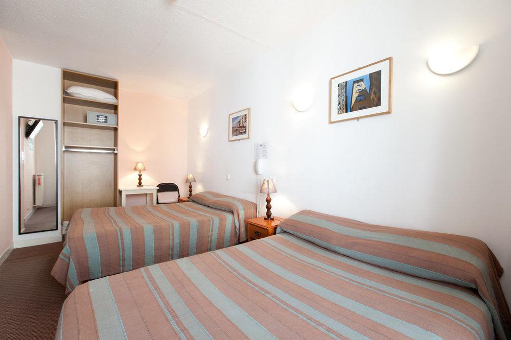 Le Etoile Hotel 2*