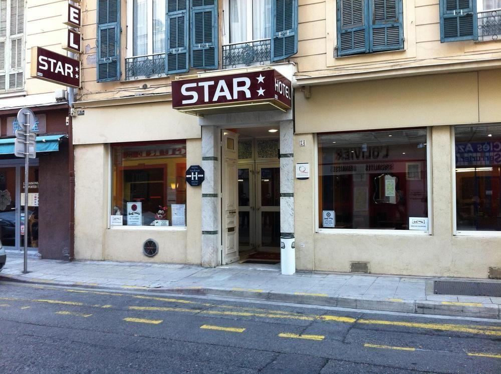 Le Etoile Hotel